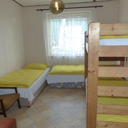 Hotel Sk Delfin Jesenice Cheb Esterno foto