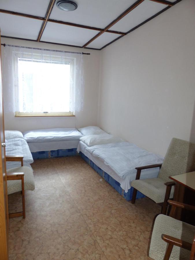 Hotel Sk Delfin Jesenice Cheb Esterno foto